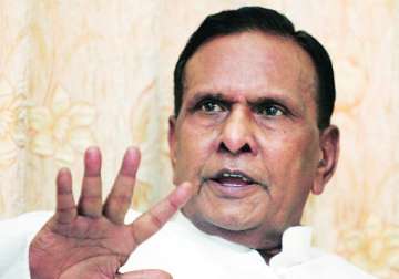 will sort out issues raised by beni prasad verma congress