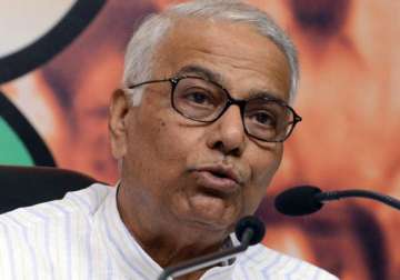 yashwant sinha wants govt to suspend dialogue with pakistan