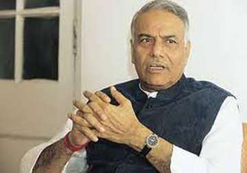 yashwant sinha likely to contest against gadkari for bjp chief post