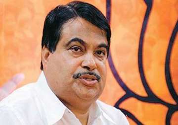 i never threatened it officials gadkari