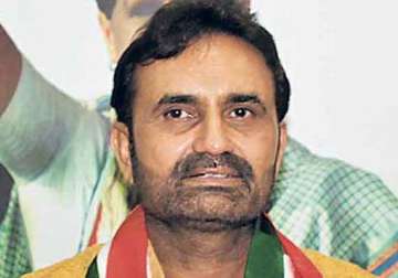 7.50 lakh unemployed youths in gujarat says congress mla