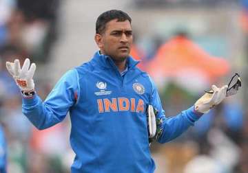 ap court recalls bailable warrant issued against dhoni