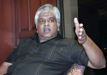 arjuna ranatunga fired as slc head for opposing ipl