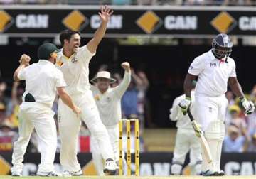 ashes australia put england on mat lead by 224 in the 1st test