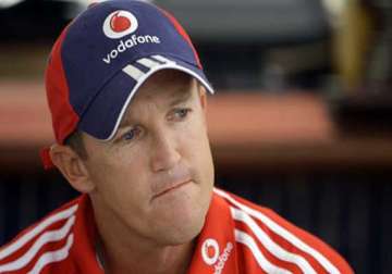 ashes debacle andy flower to meet ecb chief