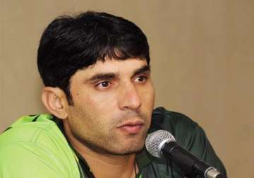 attract foreign players to pakistan through t20 misbah