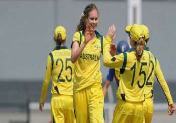 australia storm into icc women s world cup final