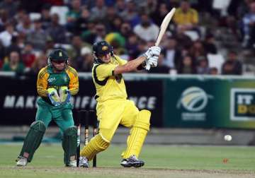 australia beats s africa by 5 wickets in first t20