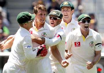 australia defeat india by 122 runs in first test