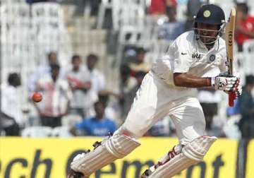 india lead by 74 runs at end of day 2