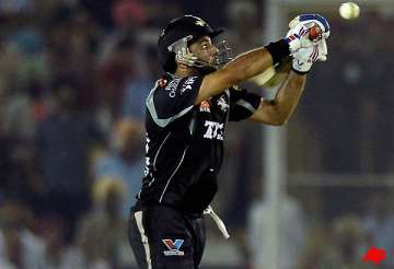 bowlers end pune warriors victory drought