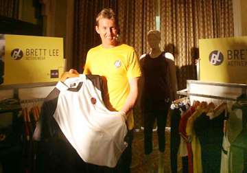 brett lee to bring his music active wear collection to india