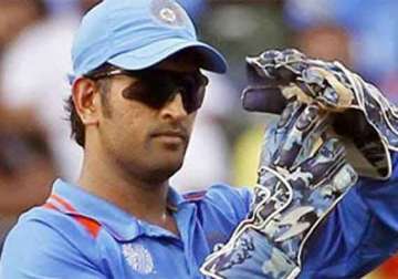 dhoni first choice for icc people s choice award