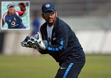 dhoni s hands are sore feels former england keeper nixon