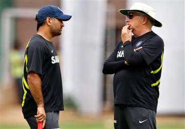 dhoni warns teammates against taking nz pacers lightly