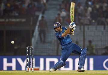 dilshan fined for dissent to umpire in t20 win