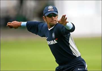 dravid likely to announce retirement shortly