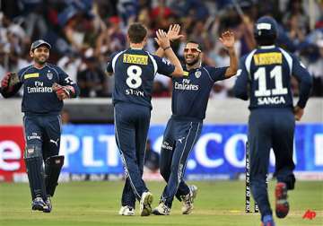 bangalore crash out chennai in play offs in ipl