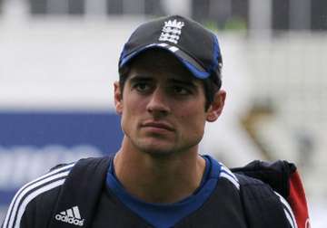 england australia odi series alastair cook considers quitting captaincy after series defeat