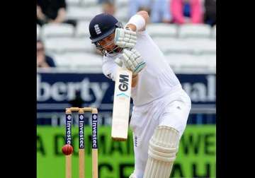 england reach 83 5 before rain arrives on last day