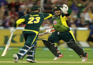 australia beat england by 6 wickets in 1st odi