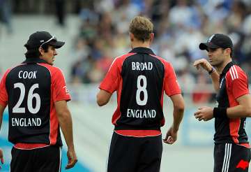 england aims to clinch odi series
