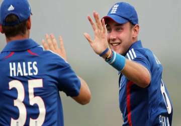 england beats new zealand xi in t20 tour match