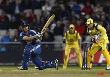 england coasts to 7 wicket win over australia