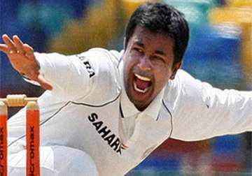 first session on sunday would be crucial pragyan ojha