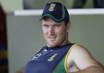 graeme smith to complete century as test skipper