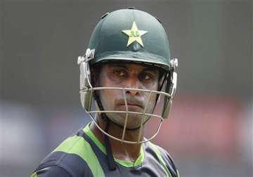 hafeez quits as pakistan t20 captain