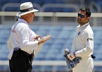harper claims dhoni tried to intimidate him