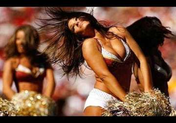 ipl7 bottles pouches thrown from gallery cheergirls run for cover