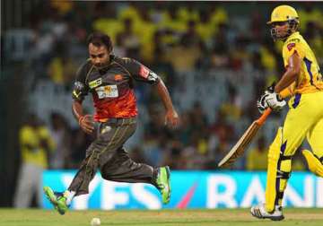 ipl 6 chennai canter to win against hyderabad