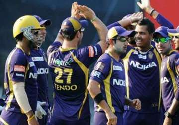 ipl6 kkr beats delhi daredevils by 6 wickets in opening match