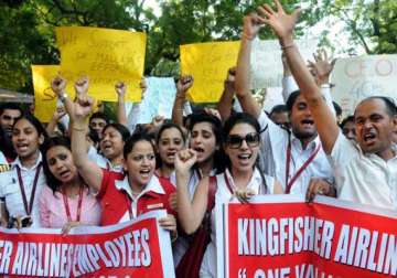 ipl6 kingfisher airlines staff stage silent protest outside chinnaswamy stadium