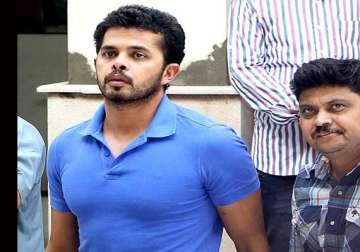 ipl6 sreesanth bought designer clothes worth rs 2l in a single day
