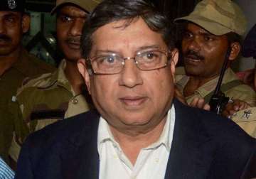ipl betting sc issues notices to bcci srinivasan india cements
