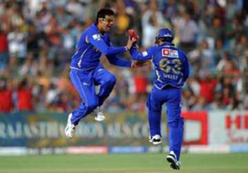 ipl6 spot fixing arrested cricketers reveal names of at least 10 players to delhi police