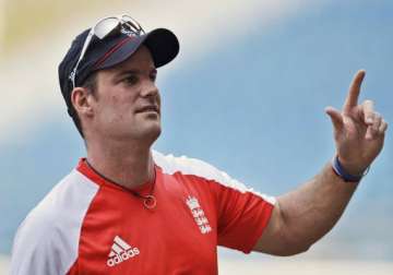 ind vs eng india can never win with four bowlers says strauss