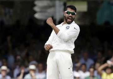 ind vs eng jadeja strikes early to give india hope