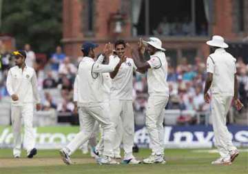 india show glimpses of fight back as england go to lunch 201/6