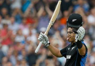 ross taylor hits 119 not out new zealand cracks 398 5 vs england
