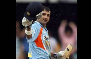 fit again gambhir keen to contribute with bat