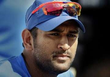 mahendra singh dhoni fails on comeback for jharkhand in vijay hazare trophy