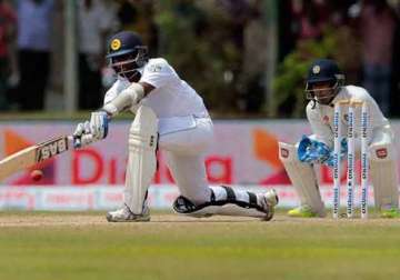 2nd test day3 sri lanka bowled out for 306 in reply to india s 393