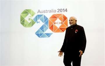 narendra modi gets flavour of cricket ahead of mcg visit