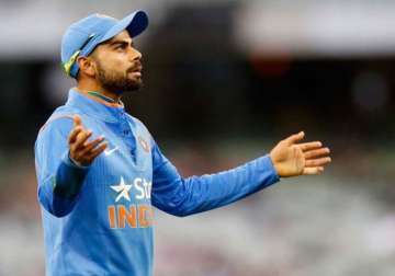 world cup 2015 virat kohli abuses journalist ravi shastri tells him to behave