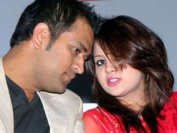 dhoni to be a father next month