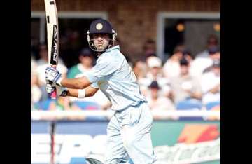 injury scare for gambhir sehwag